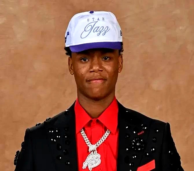 ayx sports-里程碑夜！犹他爵士队长鼓劲；NBA季后赛冲刺阶段刷纪录；赛场秩序良好；身体对抗强度拉满的简单介绍-ayx sports